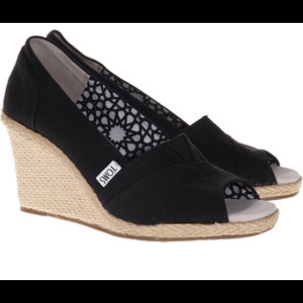 TOMS Calypso Wedges, Size 7W: Black